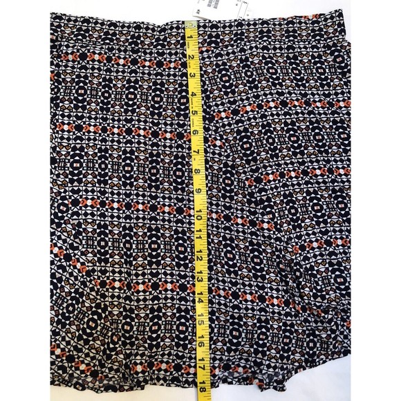 NWT H&M Navy Blue Multicolor Size 14 Geometric Print Short Skirt - Picture 3 of 8